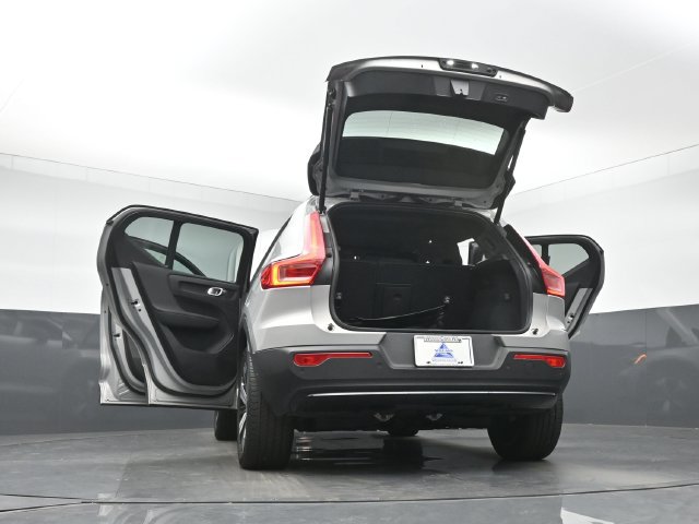 Used 2023 Volvo XC40 Recharge Plus AWD/4WD image 51