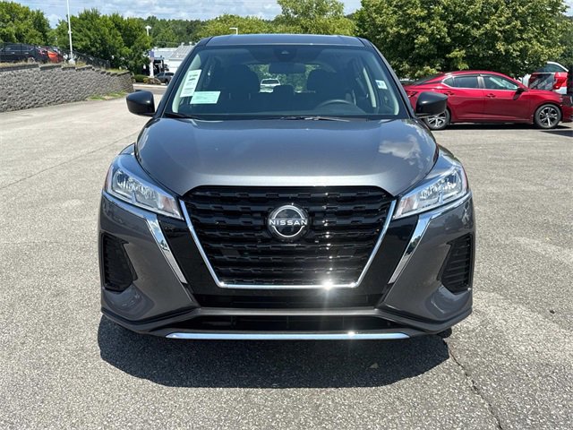 New 2025 Nissan Kicks Play S image 9