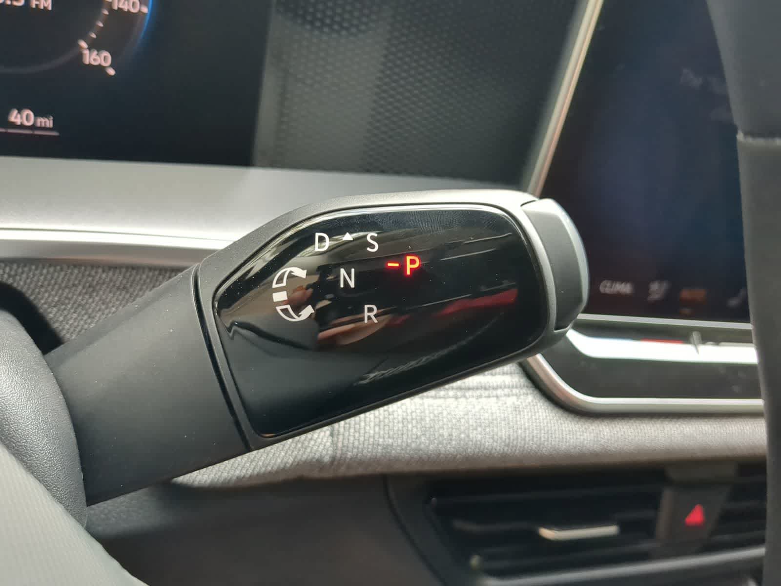 New 2025 Volkswagen Tiguan S FWD image 27