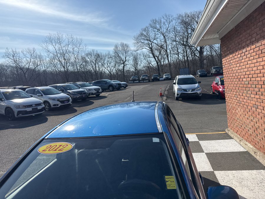 Used 2012 Hyundai Elantra GLS image 8