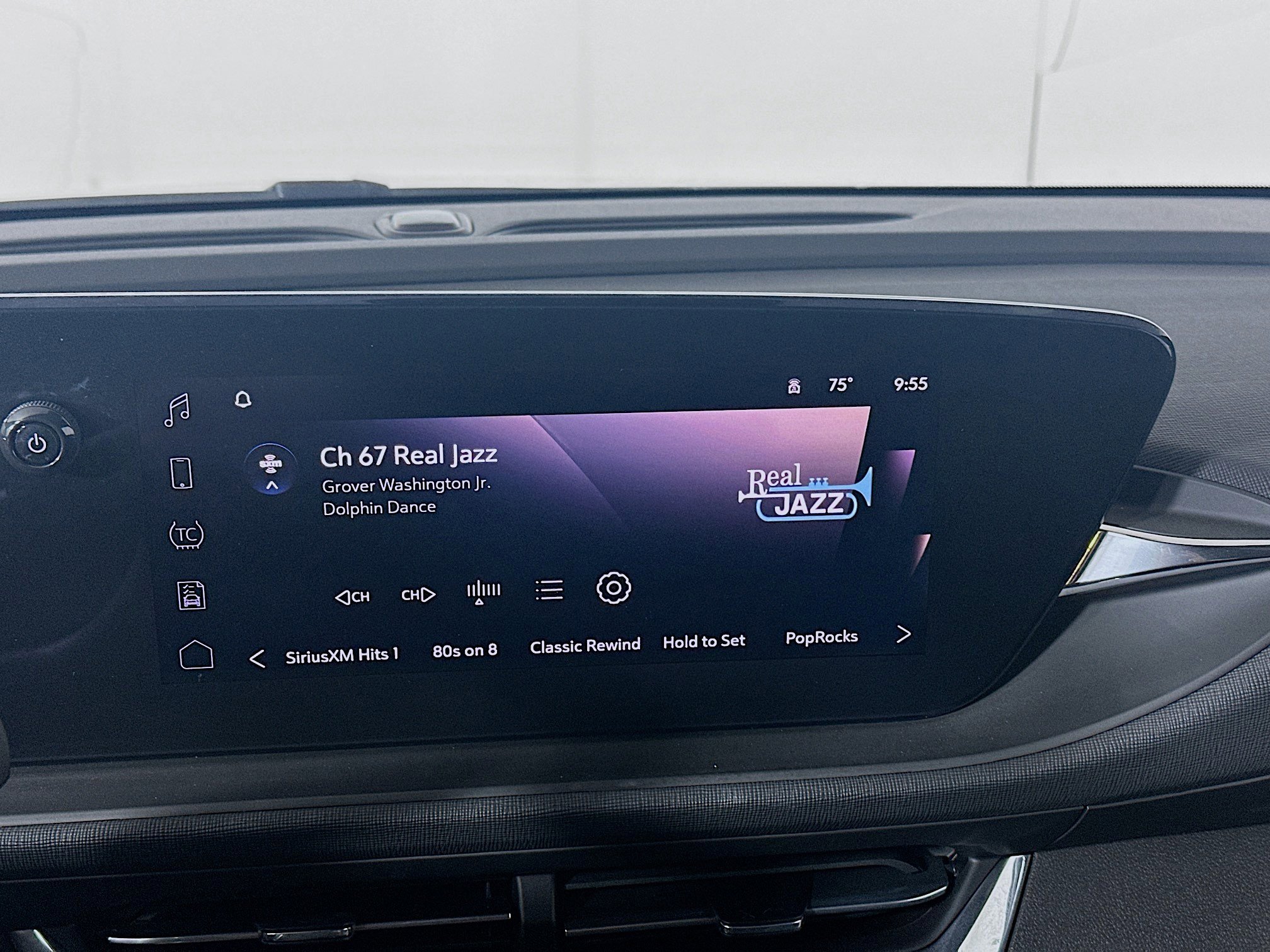 Used 2025 Buick Envista Preferred FWD image 19