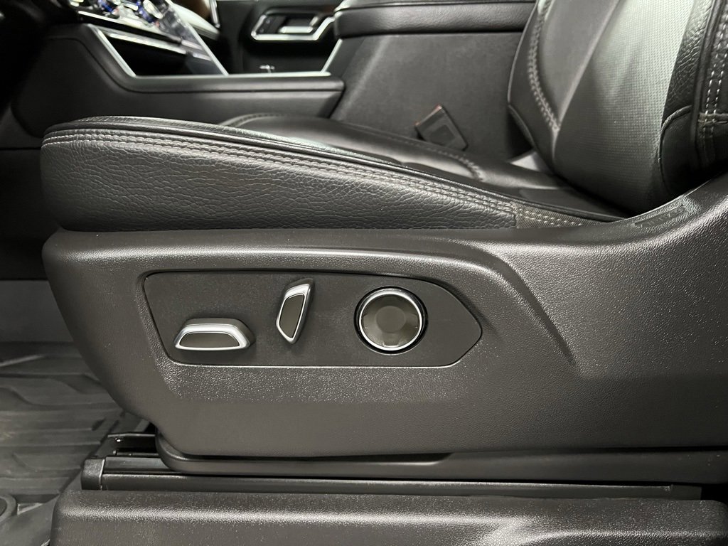 Used 2024 GMC Sierra 2500 Denali w/ Denali Reserve Package image 27