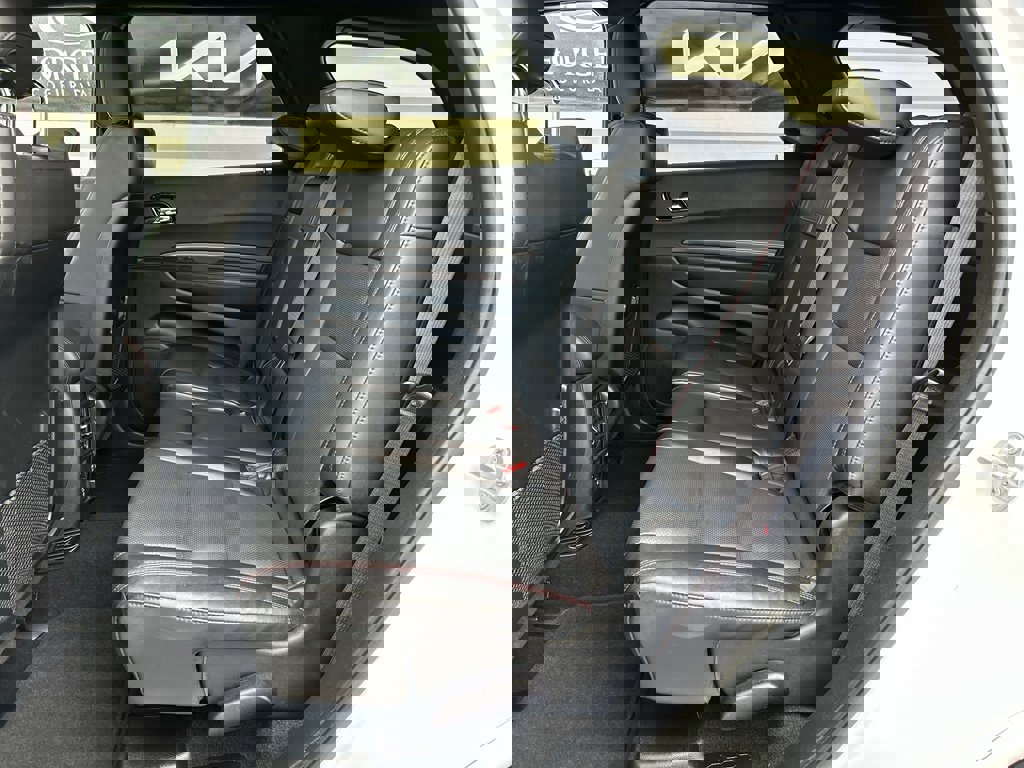 Used 2025 Dodge Durango GT image 12