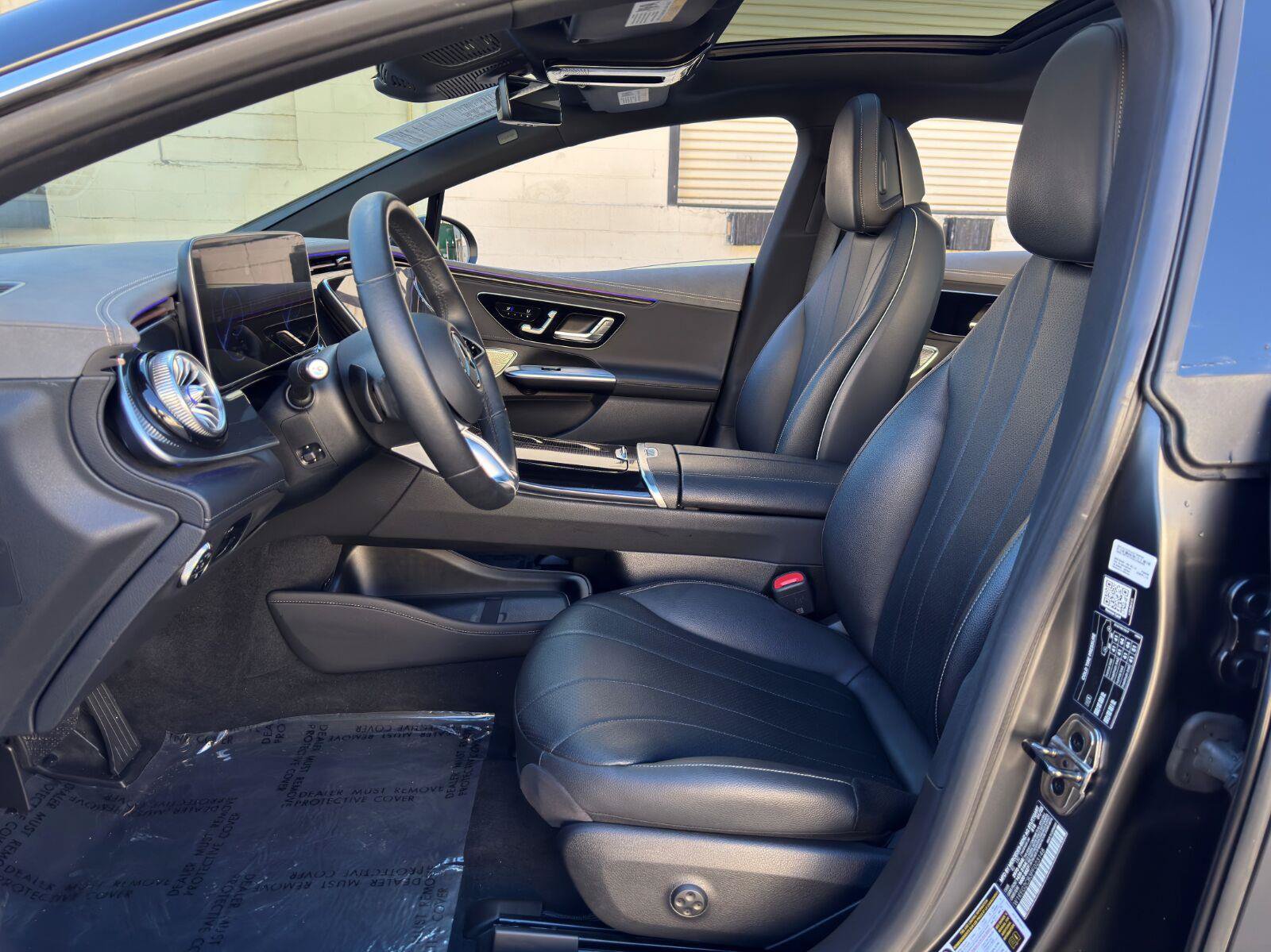 Used 2023 Mercedes-Benz EQE 500 4MATIC Sedan w/ Exclusive Trim Package image 15