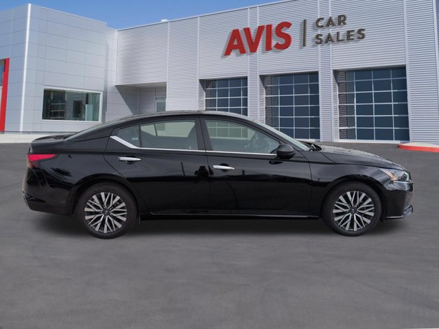 Used 2025 Nissan Altima 2.5 SV FWD image 5