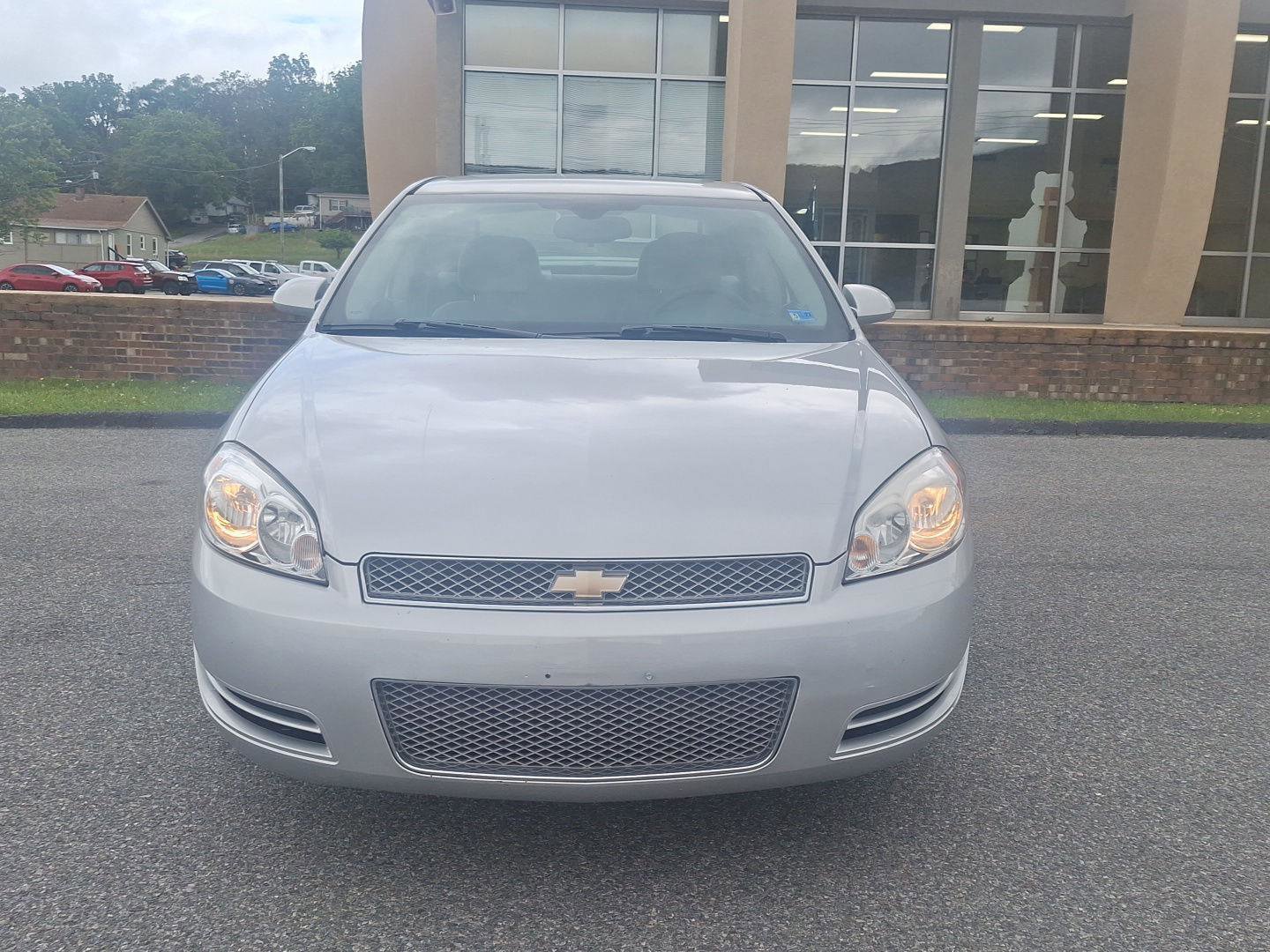 Used 2016 Chevrolet Impala LT FWD image 8
