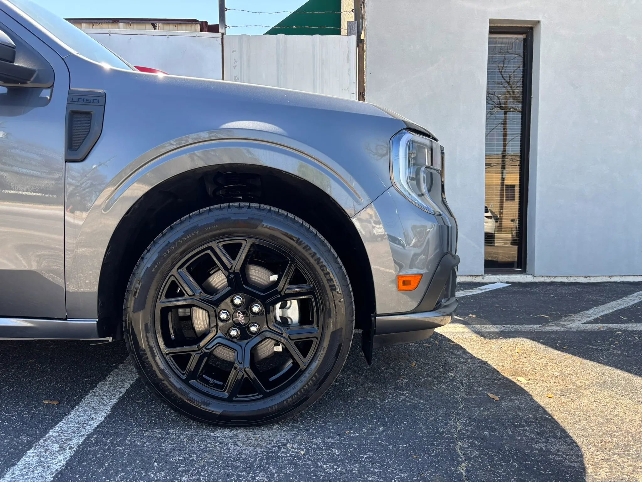 Used 2025 Ford Maverick Lobo image 11