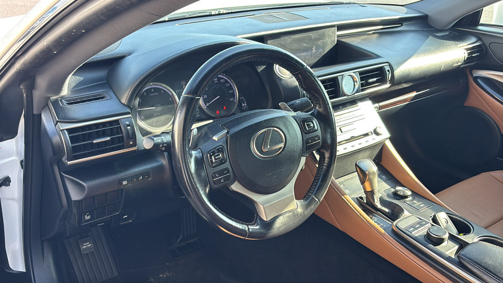 Used 2016 Lexus RC 200t w/ Premium Package RWD image 5