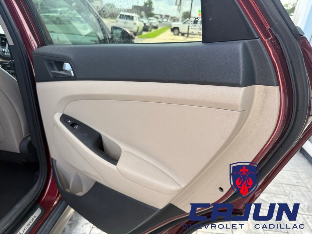 Used 2016 Hyundai Tucson Limited w/ Option Group 03 image 11