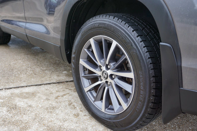 Used 2019 Toyota Highlander XLE FWD image 8