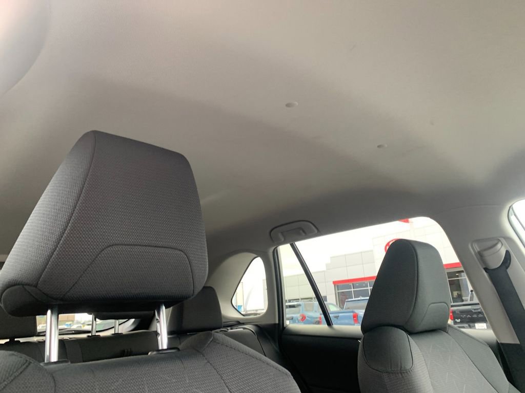 Used 2025 Toyota RAV4 XLE image 20