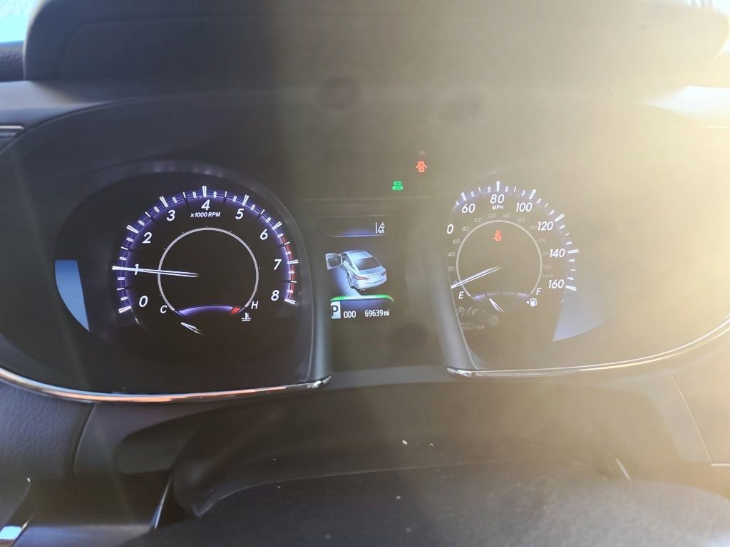 Used 2016 Toyota Avalon Limited w/ Protection Package FWD image 11
