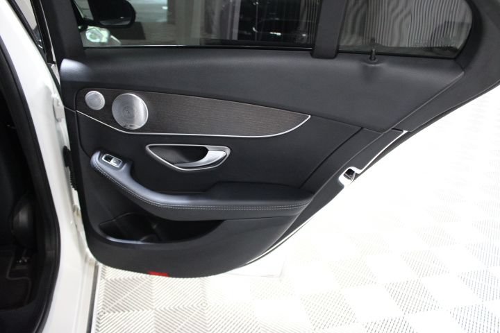 Used 2019 Mercedes-Benz C 300 4MATIC Sedan image 26
