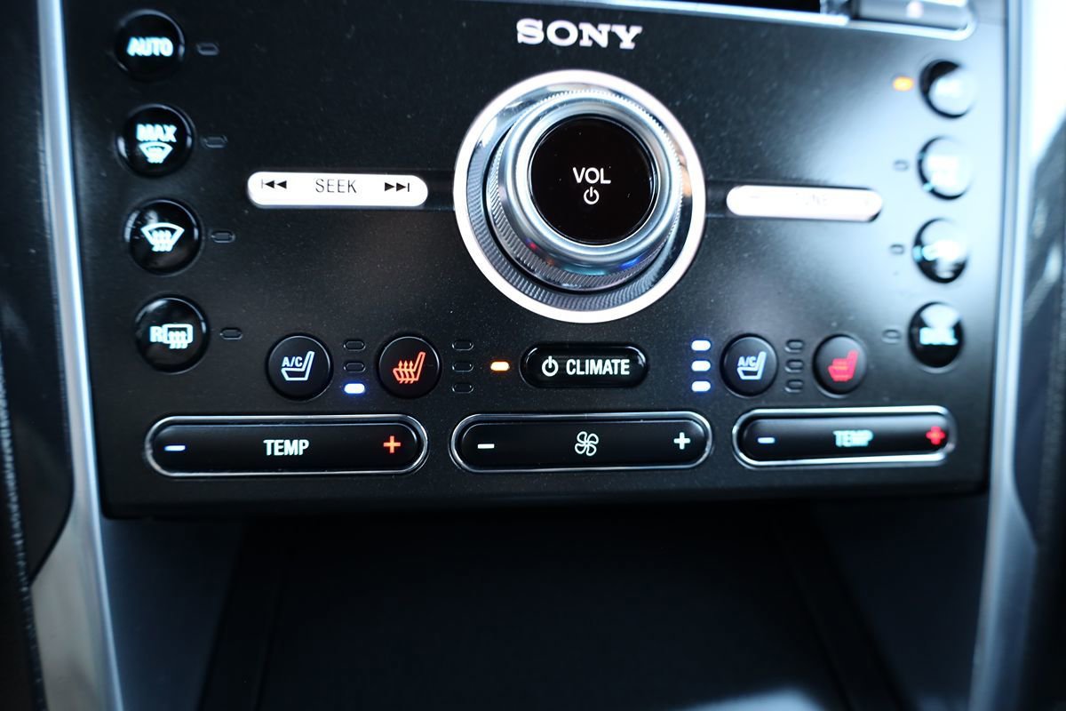 Used 2018 Ford Explorer Limited FWD image 32