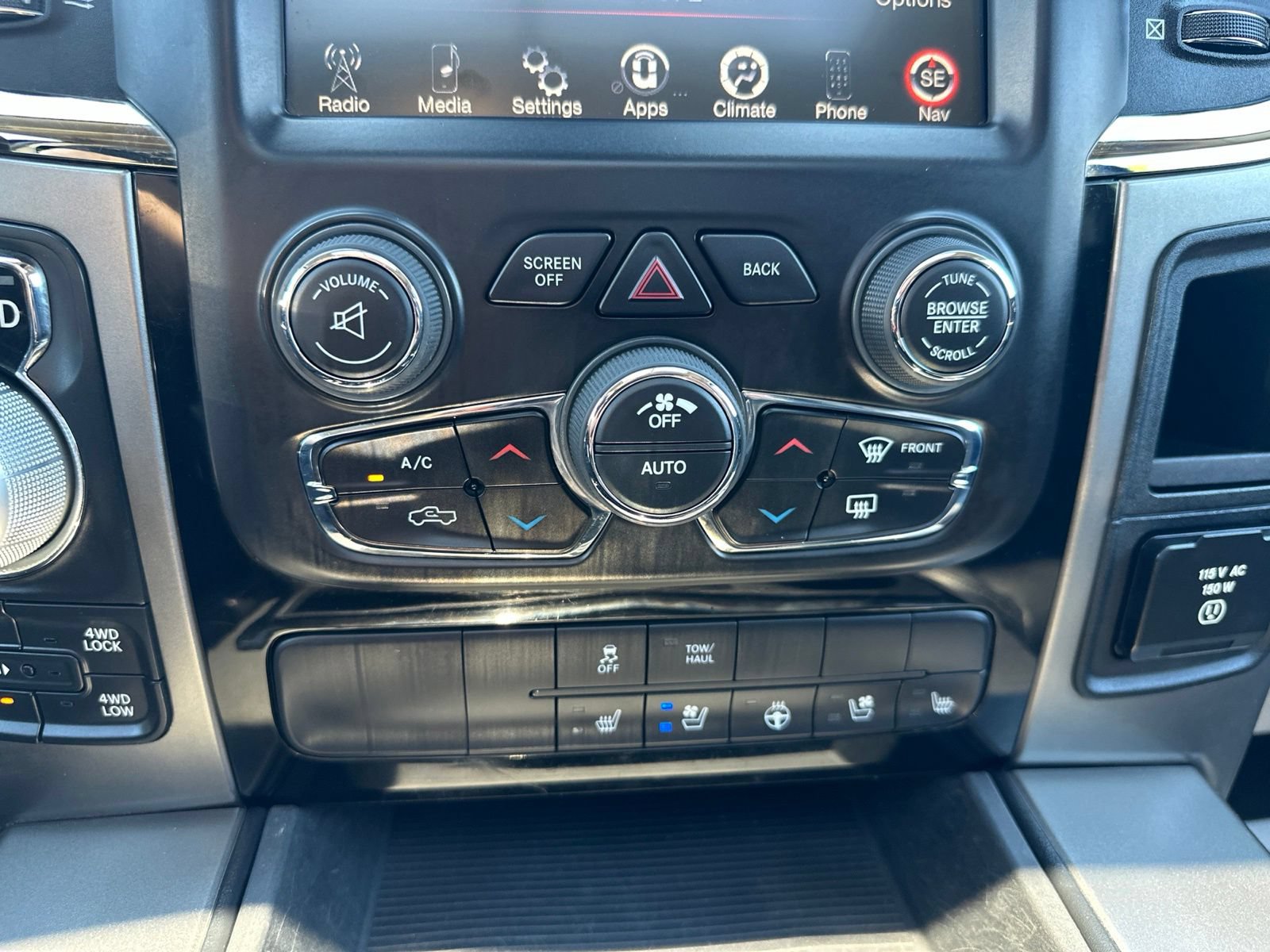 Used 2014 RAM 1500 Sport w/ Remote Start & Security Group AWD/4WD image 57