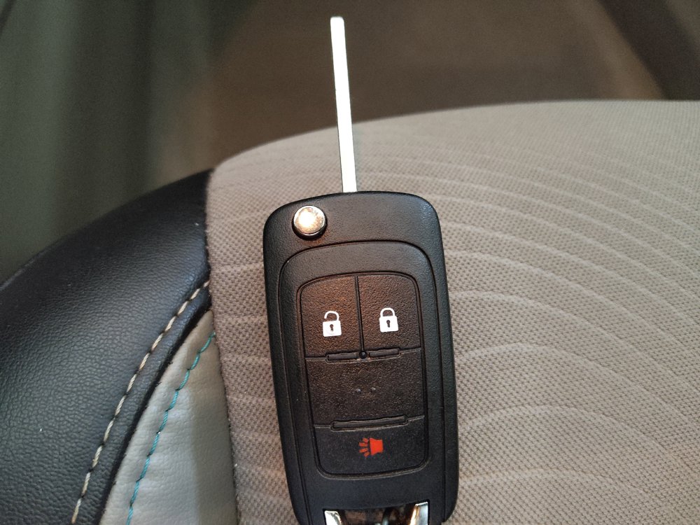 Used 2014 Buick Encore FWD image 32