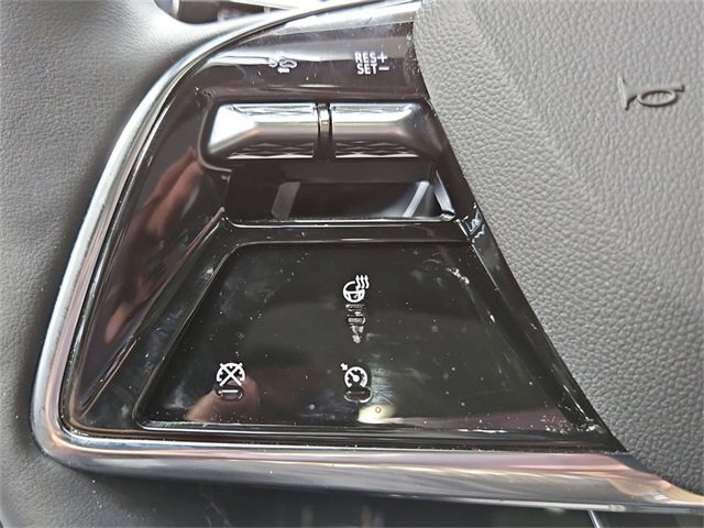 Used 2024 Cadillac Lyriq Sport image 30