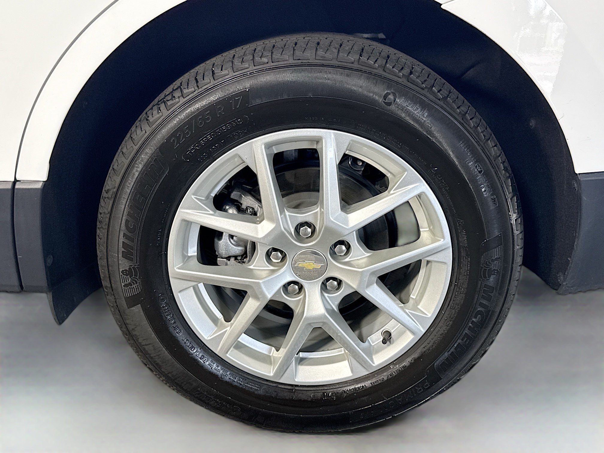 Used 2023 Chevrolet Equinox LT FWD image 37