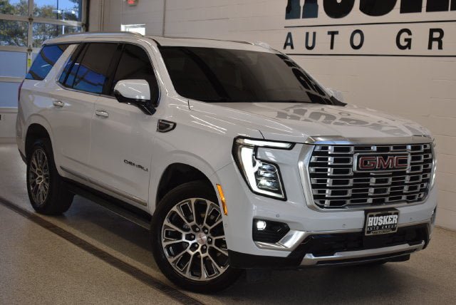 Used 2026 GMC Yukon Denali w/ Sun & Power Step Package