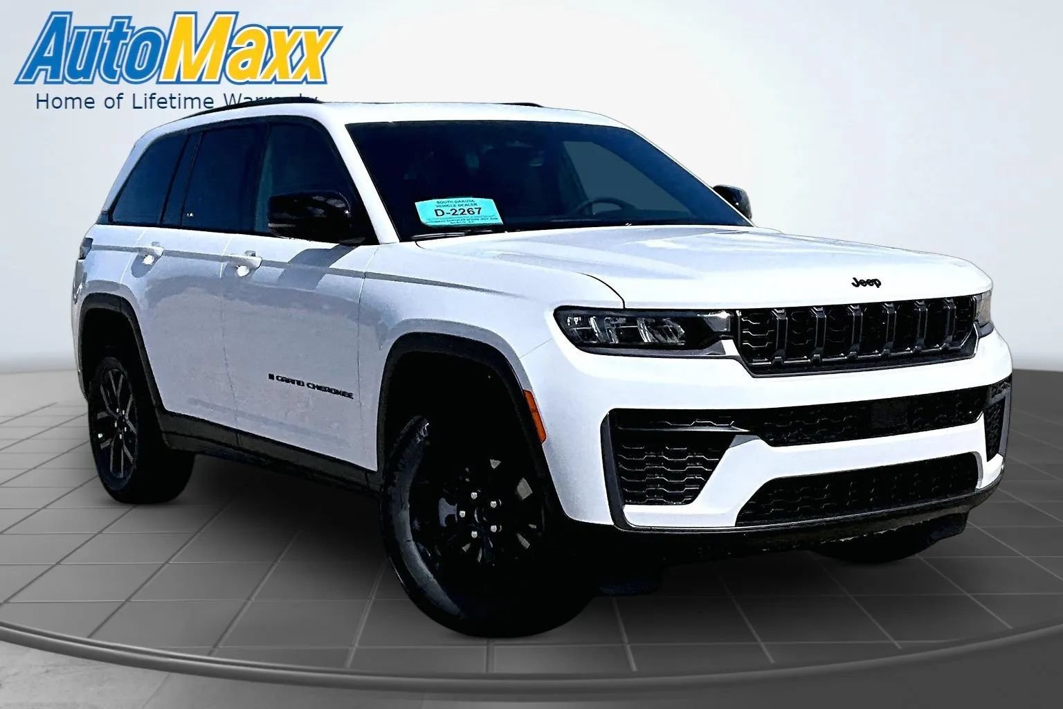 New 2026 Jeep Grand Cherokee Altitude AWD/4WD image 2