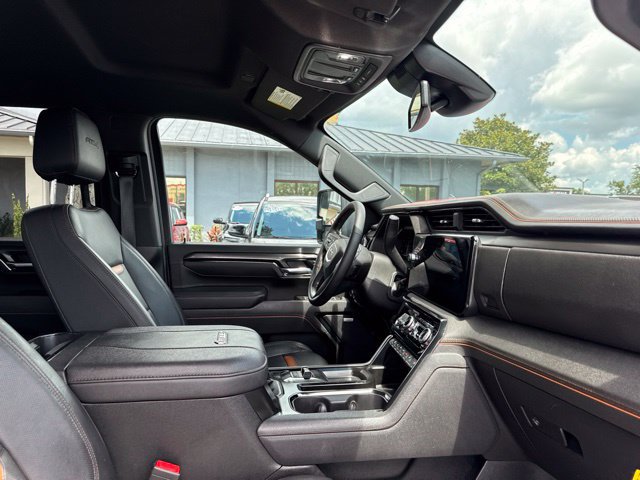 Used 2025 GMC Sierra 2500 AT4 AWD/4WD image 12