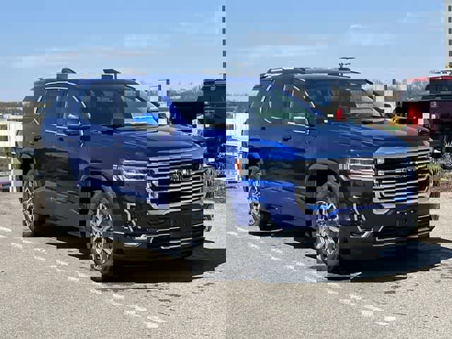 Used 2023 GMC Acadia SLE w/ Driver Convenience Package image 22