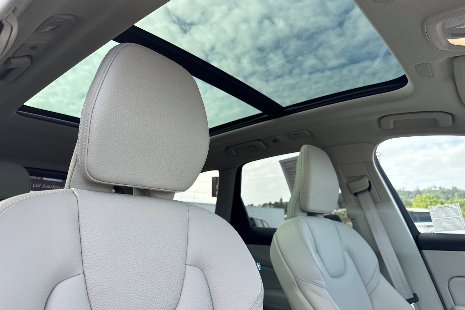 Certified 2023 Volvo XC60 B5 Core w/ Climate Package AWD/4WD image 20