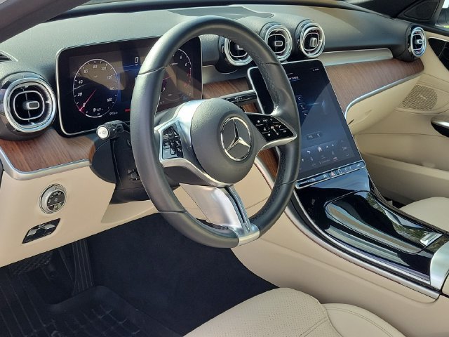 Used 2023 Mercedes-Benz C 300 Sedan image 9