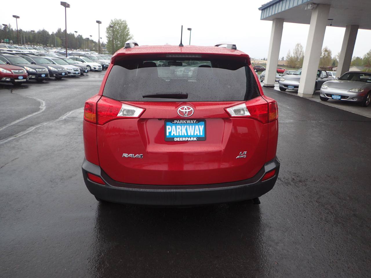 Used 2015 Toyota RAV4 LE AWD/4WD image 4