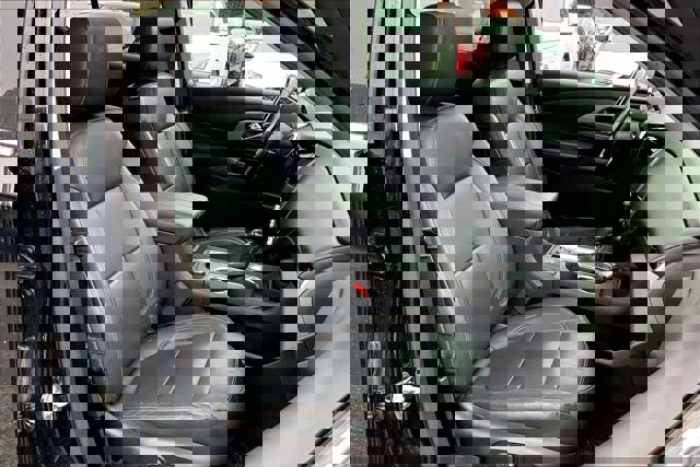 Used 2019 Chevrolet Traverse LT w/ LT Premium Package image 6