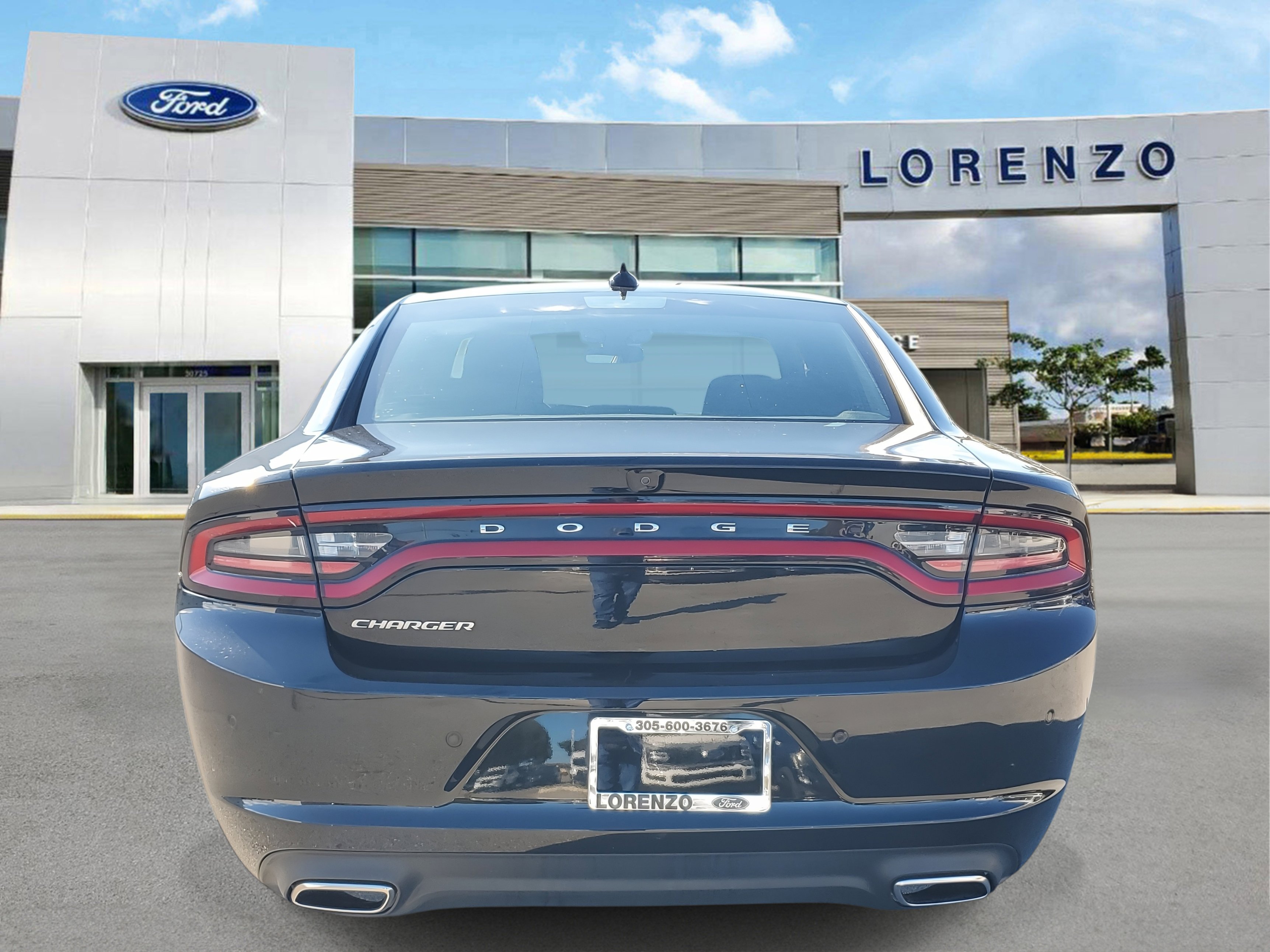 Used 2023 Dodge Charger SXT image 6