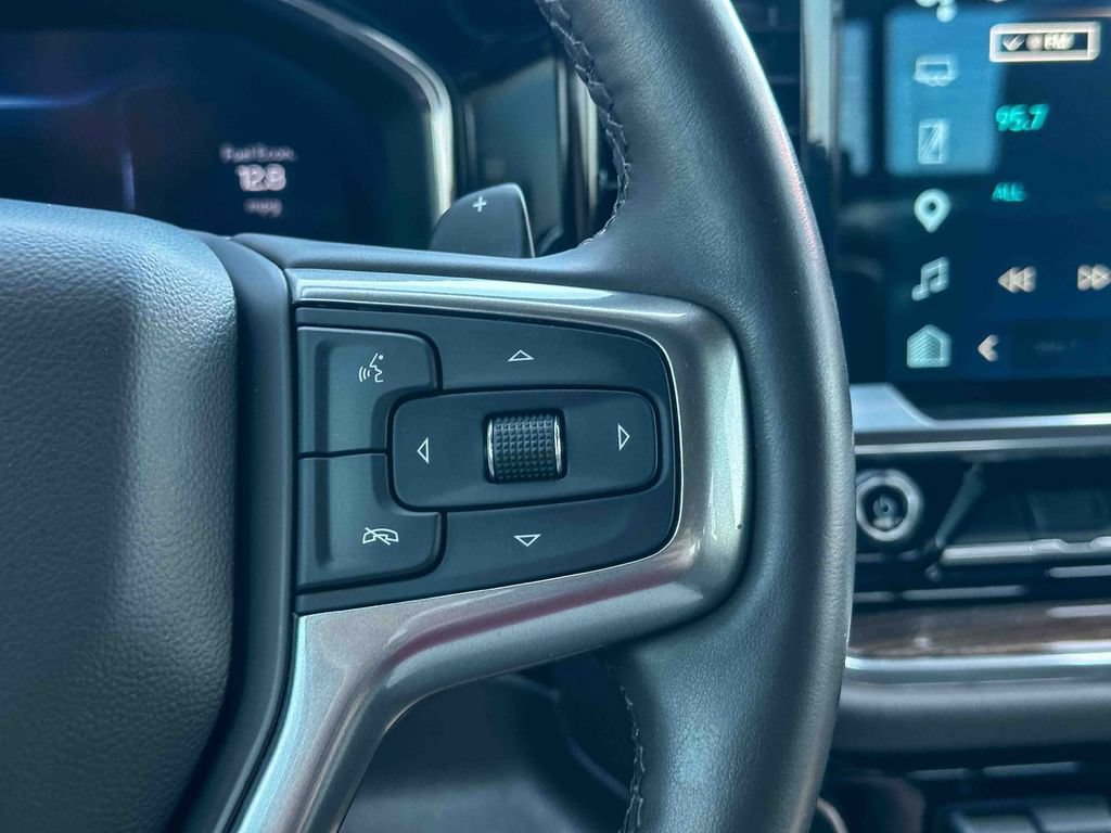 Used 2025 Chevrolet Silverado 1500 LT Trail Boss w/ Convenience Package II AWD/4WD image 27