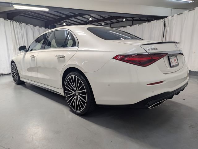 Used 2022 Mercedes-Benz S 580 4MATIC Sedan w/ AMG Line Package image 3