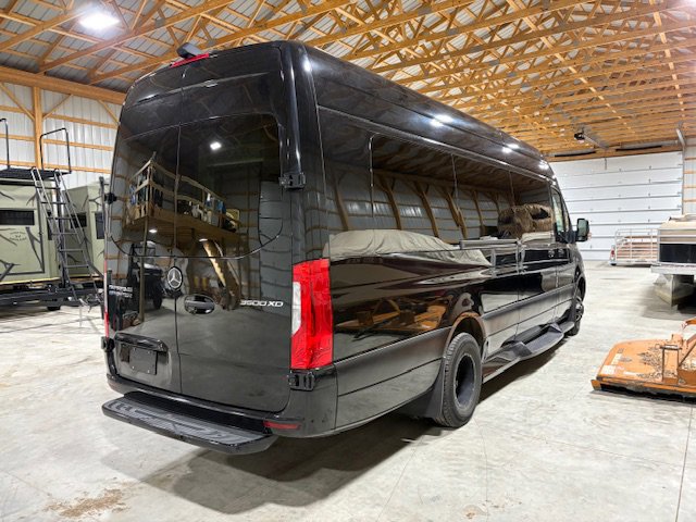 Used 2022 Mercedes-Benz Sprinter 3500 image 4