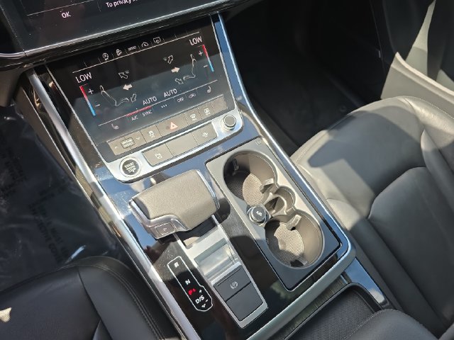 Used 2021 Audi Q7 2.0T Premium Plus w/ Premium Plus Package AWD/4WD image 29