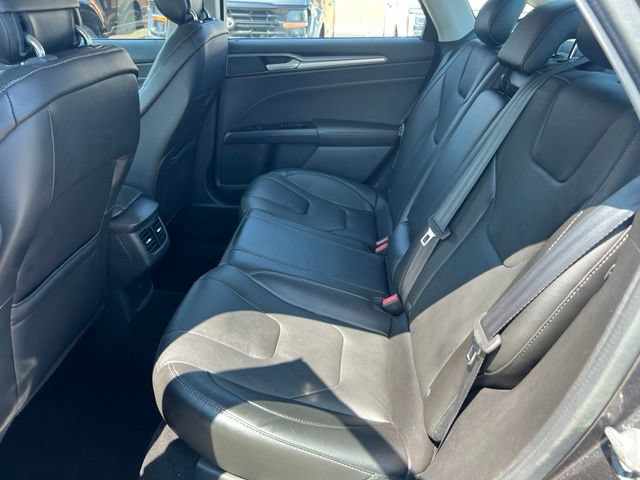 Used 2015 Ford Fusion Titanium FWD image 22