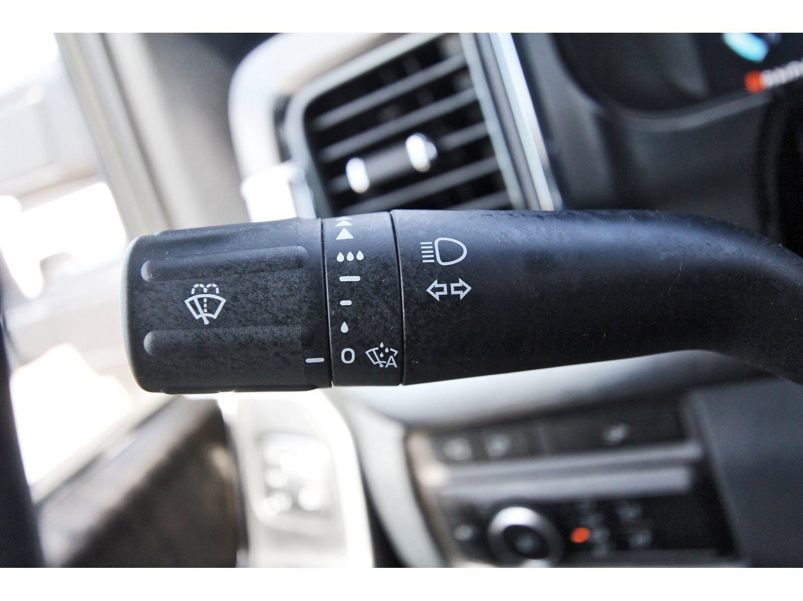 Used 2024 Ford F250 Lariat w/ Lariat Ultimate Package image 21