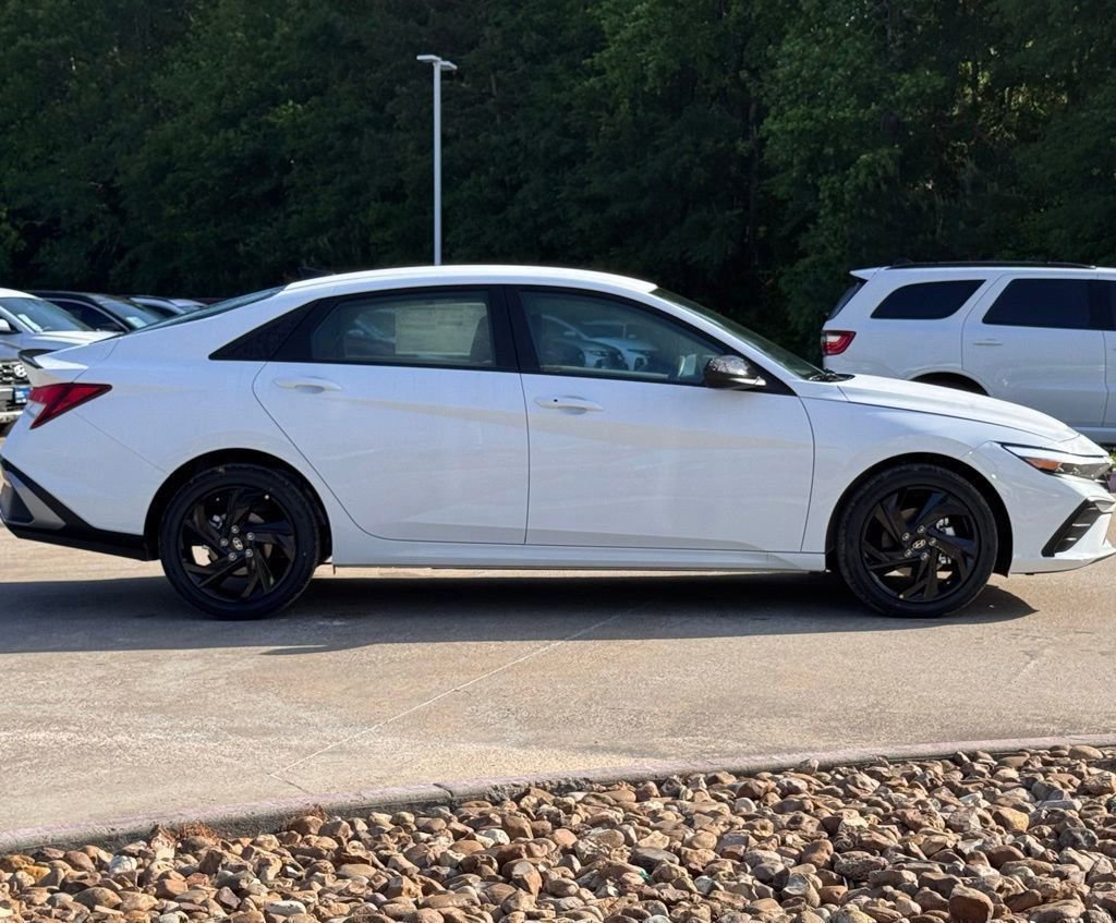 New 2026 Hyundai Elantra Sport image 8