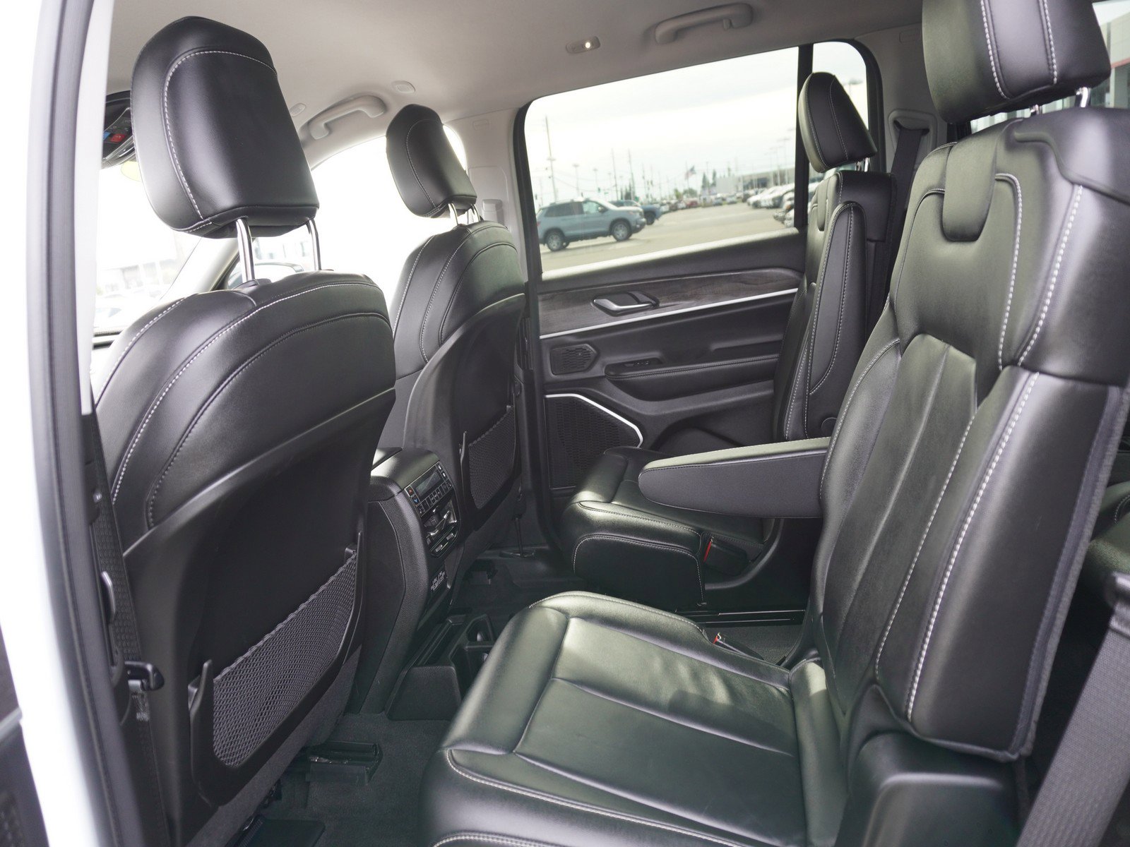 Used 2021 Jeep Grand Cherokee L Limited image 15