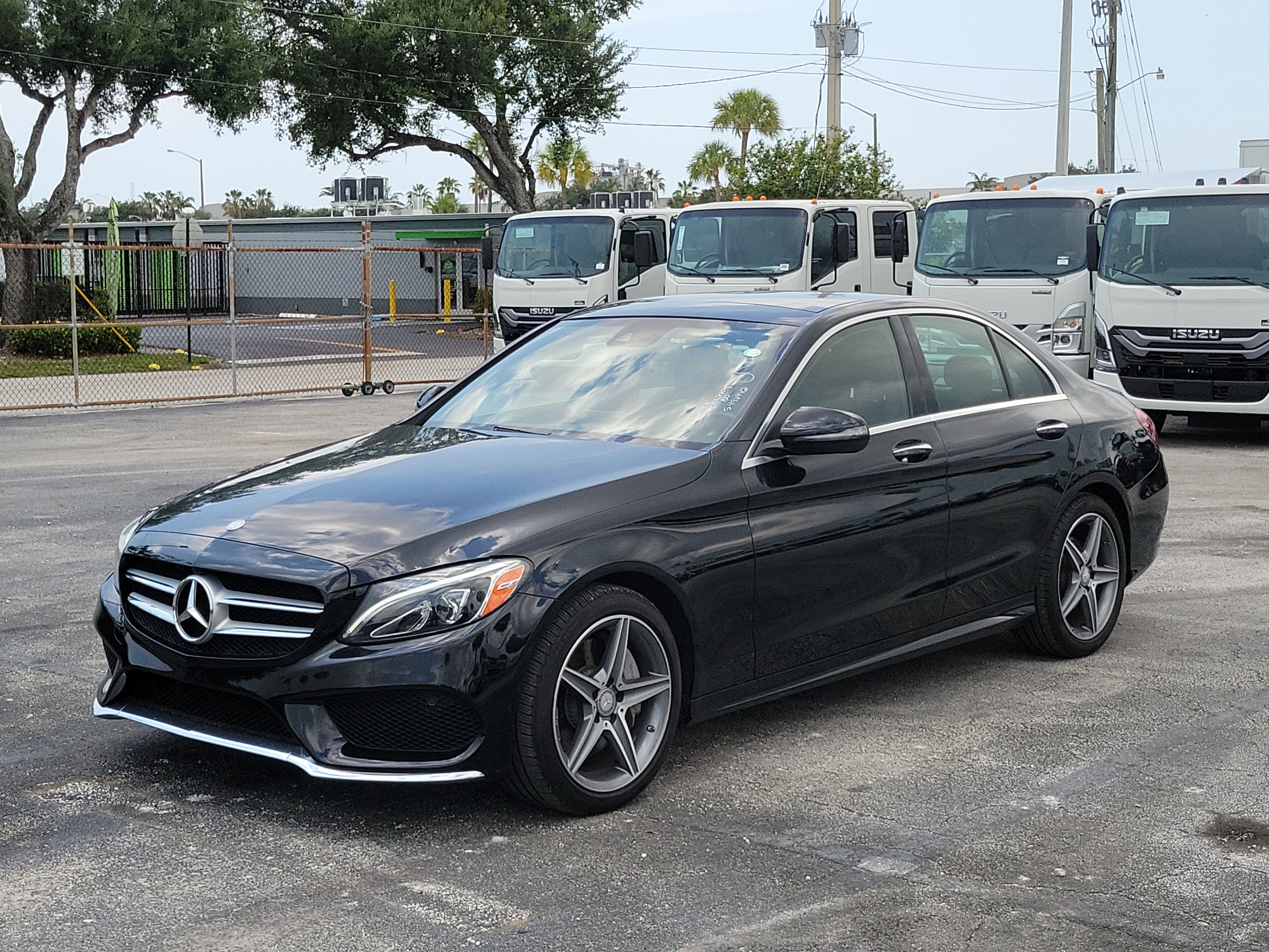 Used 2016 Mercedes-Benz C 300 4MATIC Sedan w/ Multimedia Package image 7
