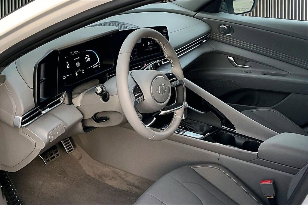 New 2026 Hyundai Elantra SEL Sport image 7