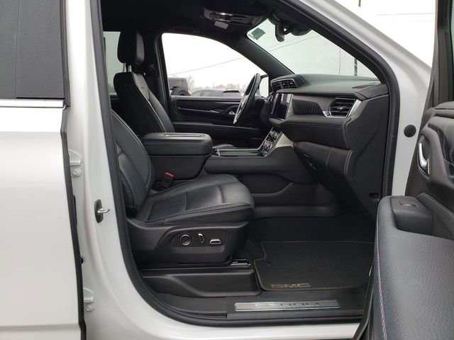 Used 2023 GMC Yukon XL Denali image 22