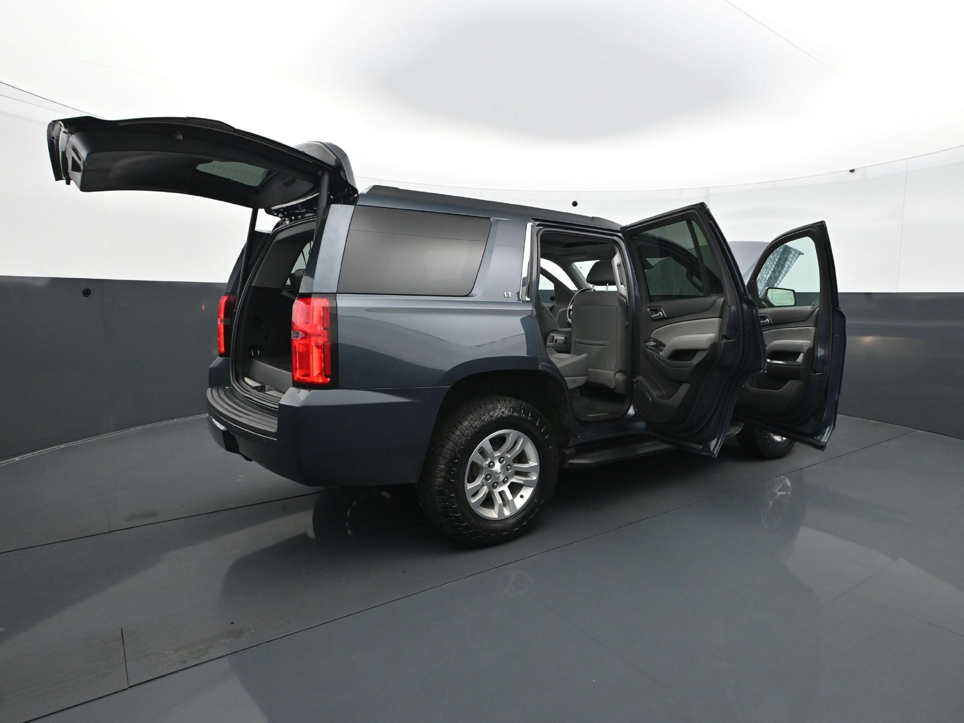 Used 2020 Chevrolet Tahoe LT AWD/4WD image 38