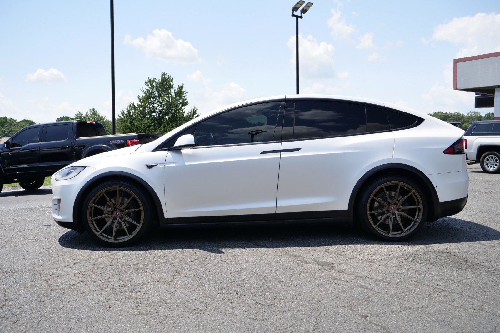 Used 2016 Tesla Model X 90D AWD/4WD image 41