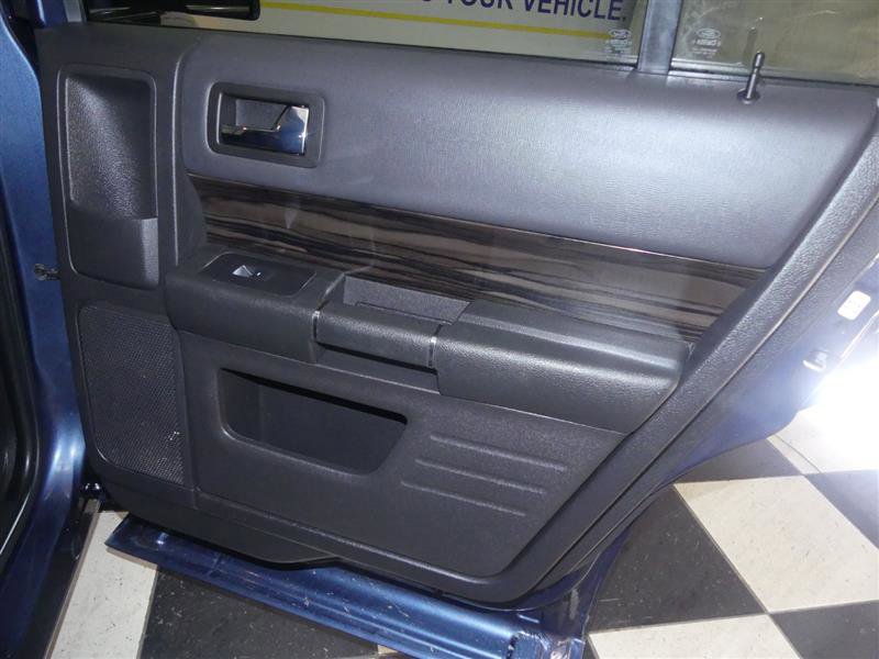 Used 2019 Ford Flex SEL image 27