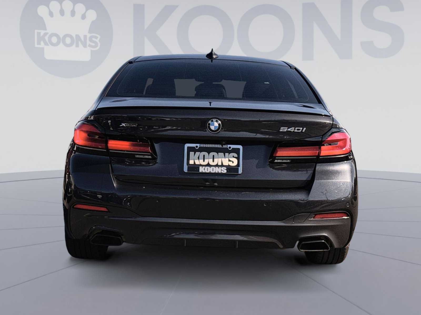 Used 2023 BMW 540i xDrive w/ M Sport Package image 5