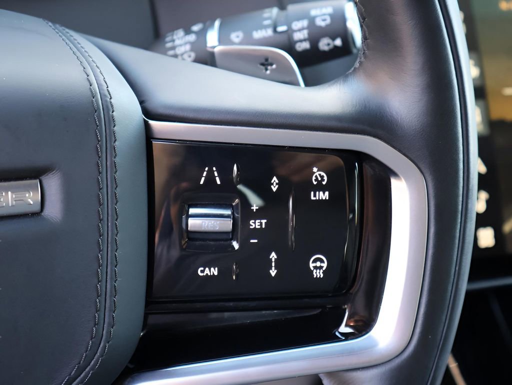 Used 2024 Land Rover Range Rover Sport SE AWD/4WD image 31