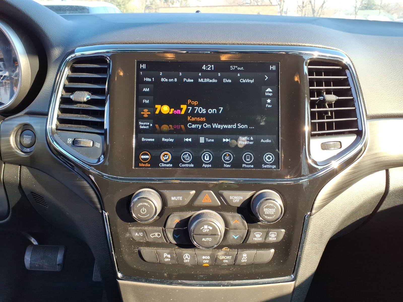 Used 2022 Jeep Grand Cherokee Laredo X image 20