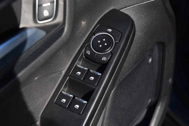 Used 2025 Ford Escape ST-Line AWD/4WD image 8