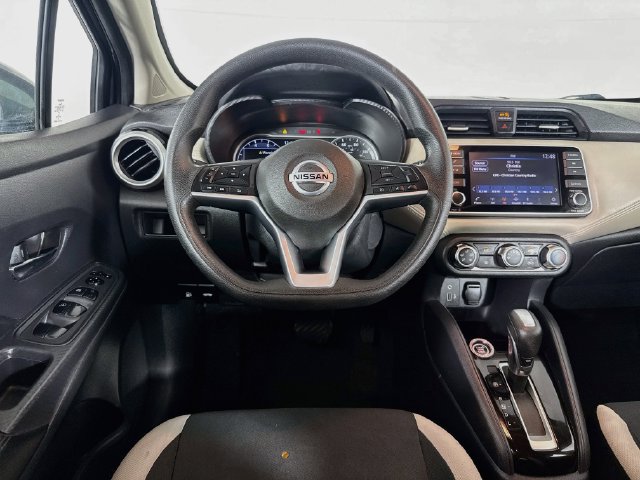 Used 2020 Nissan Versa SV FWD image 14